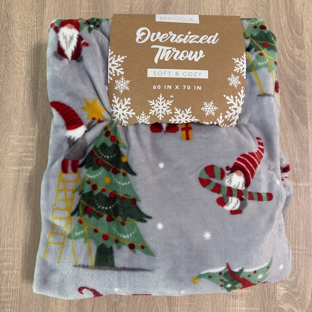 Envogue‎ Christmas Trees Presents Gnomes Throw Plush Blanket Gray NWT